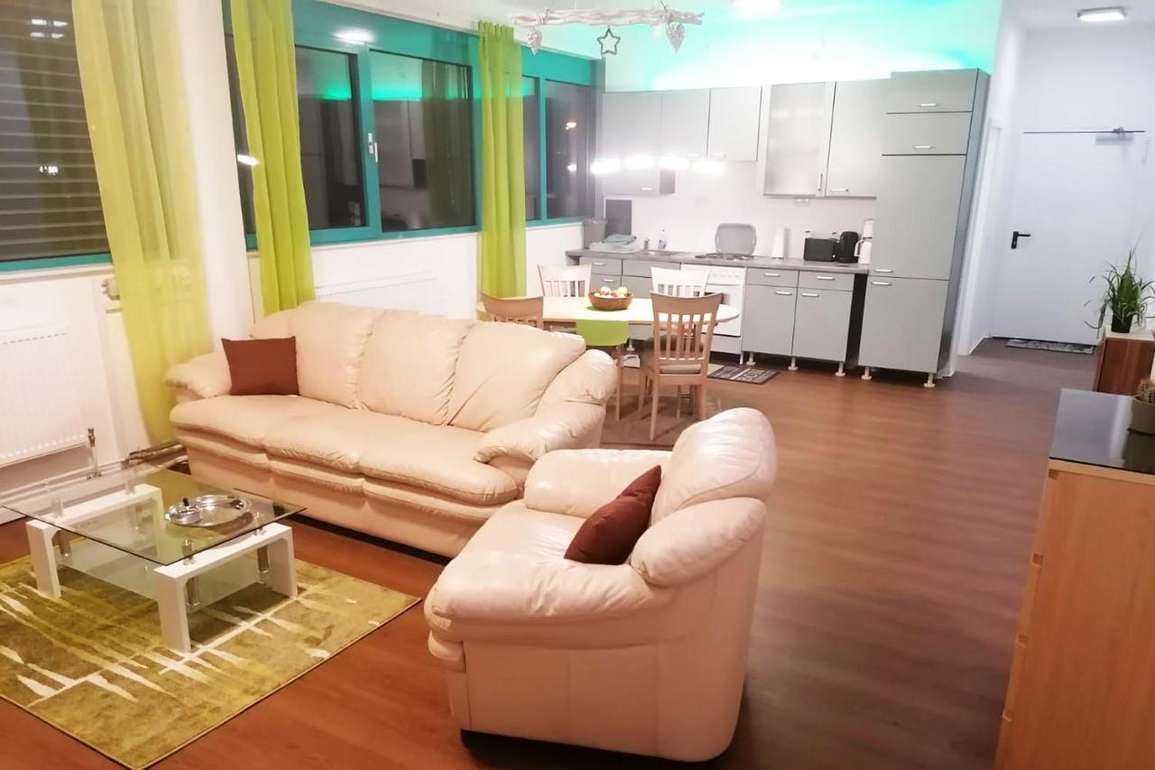 Gemuetliche Apartments In Niederdorfelden ภายนอก รูปภาพ